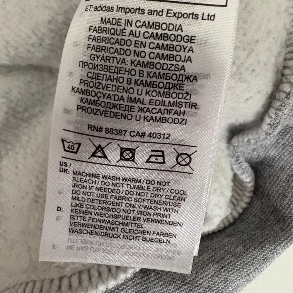 Adidas Men’s Hooded Sweatshirt Gray/Black Size Small